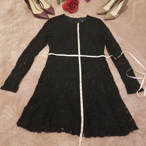 Jasmine & Juliana Lace Dress - Picture 3 of 9